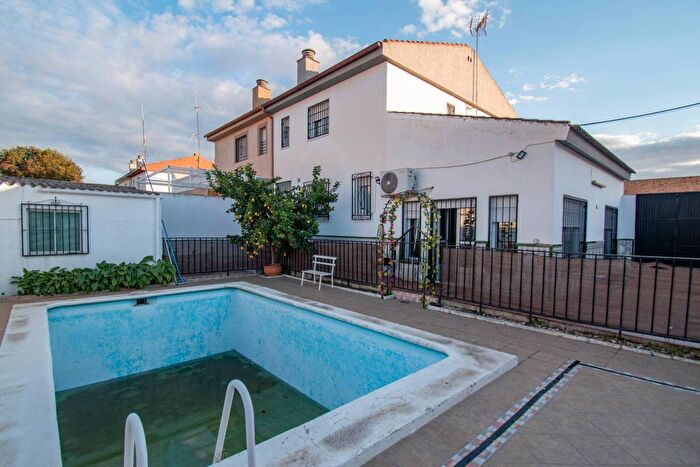 Casas en venta y pisos alquiler - 1