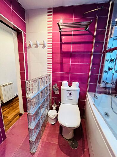 Casas en venta y pisos alquiler - 3