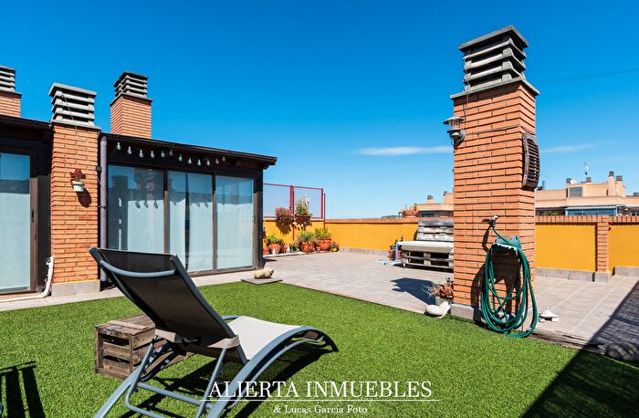 Casas en venta y pisos alquiler - 1