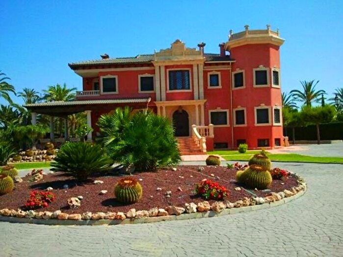 Casa en venta en Perleta Maitino, Elche Elx de 6 habitaciones