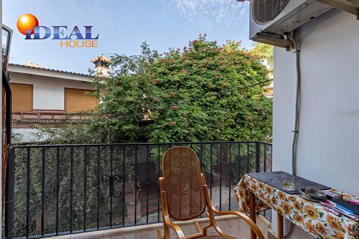Piso en venta en Barrio de la Vega, Monachil de 4 habitaciones