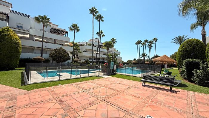 Piso en venta en Milla de Oro, Nagüeles Alto de 2 habitaciones
