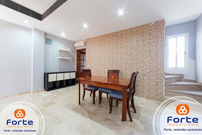 Casas en venta y pisos alquiler - 1