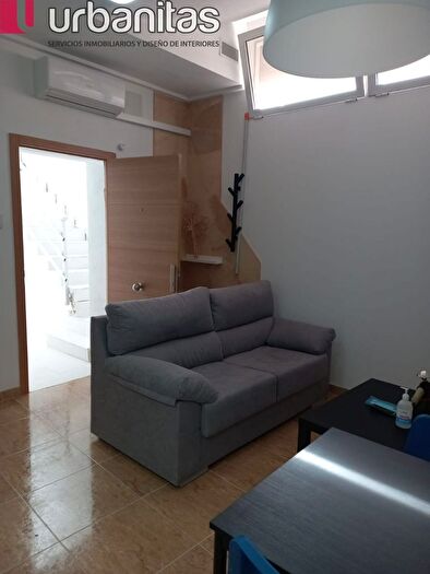 Casas en venta y pisos alquiler - 2