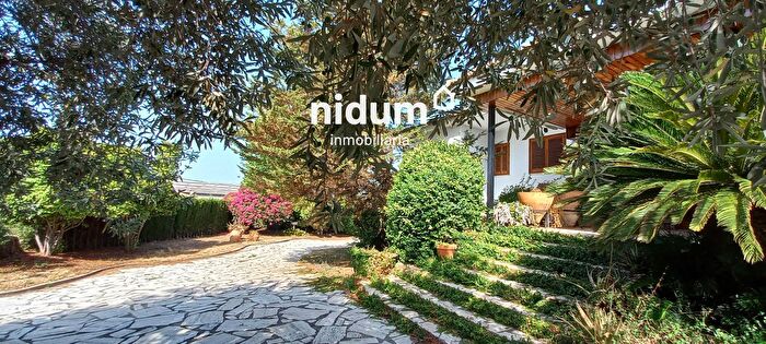 Casas en venta y pisos alquiler - 3