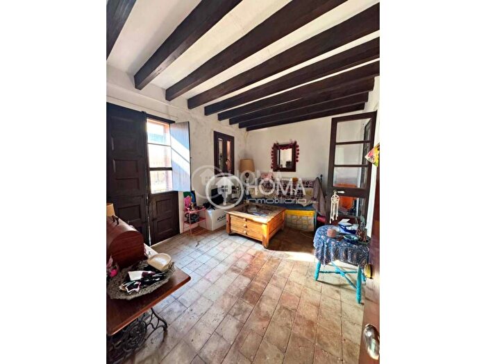 Casas en venta y pisos alquiler - 3