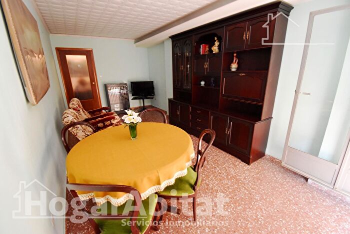 Casas en venta y pisos alquiler - 2