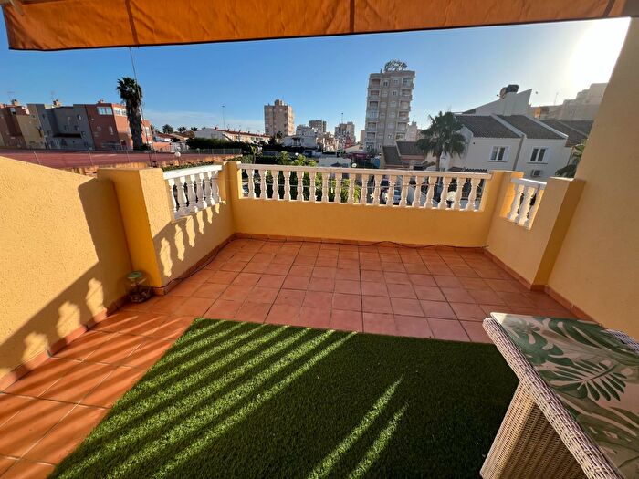 Casas en venta y pisos alquiler - 3