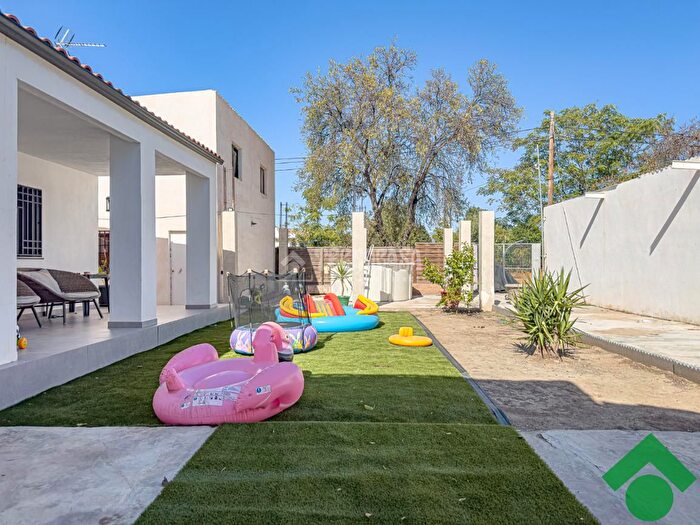Casa en venta en Ambroz, Vegas del Genil de 3 habitaciones