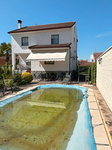 Casas en venta y pisos alquiler - 2