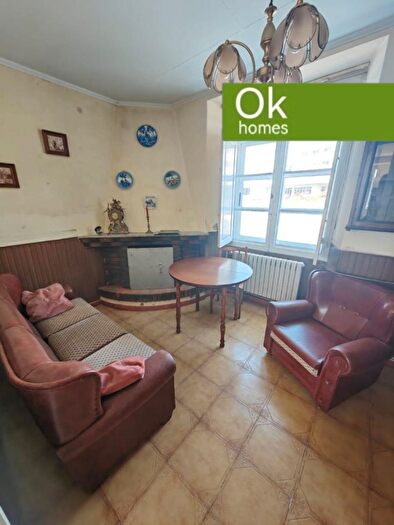 Casas en venta y pisos alquiler - 3