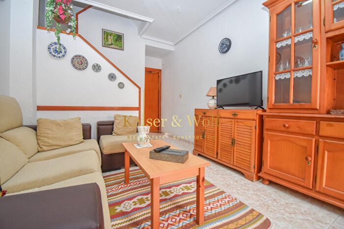 Casas en venta y pisos alquiler - 3