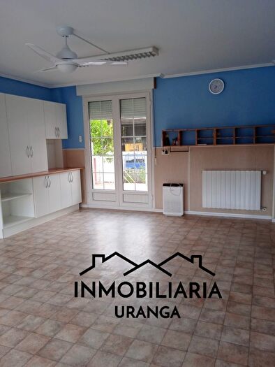 Casas en venta y pisos alquiler - 2