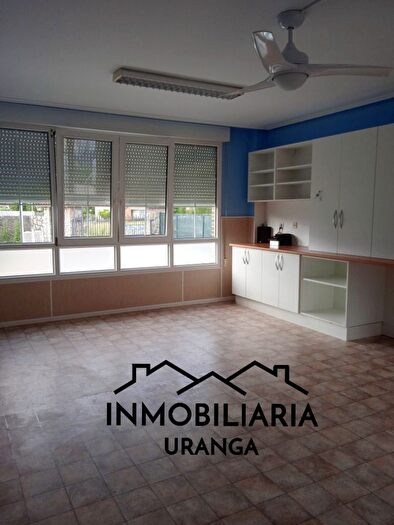 Casas en venta y pisos alquiler - 3