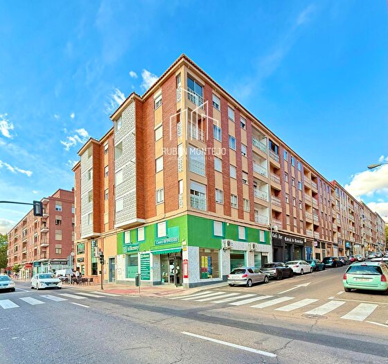 Casas en venta y pisos alquiler - 2