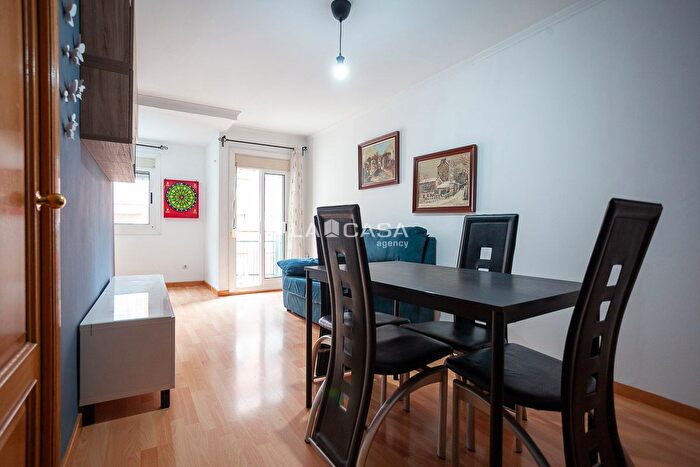 Casas en venta y pisos alquiler - 1