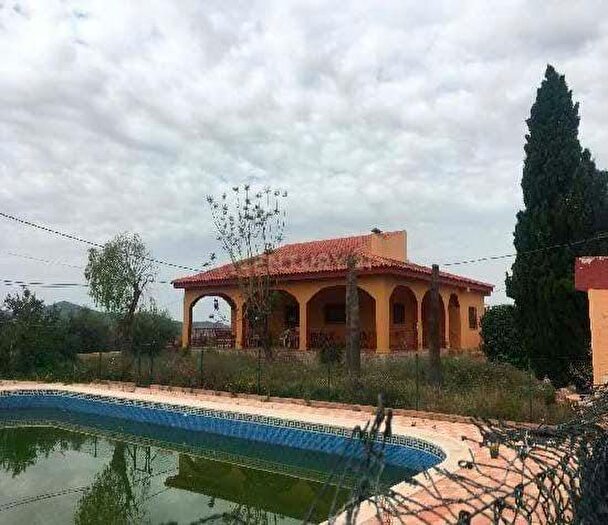 Casas en venta y pisos alquiler - 3