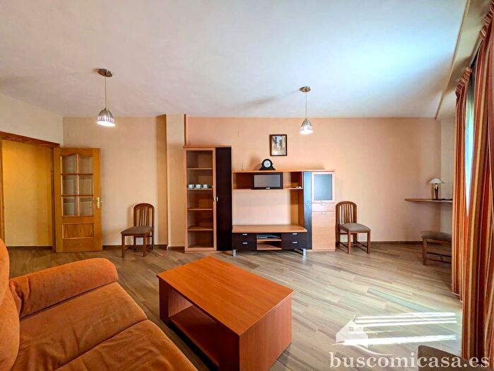 Casas en venta y pisos alquiler - 2