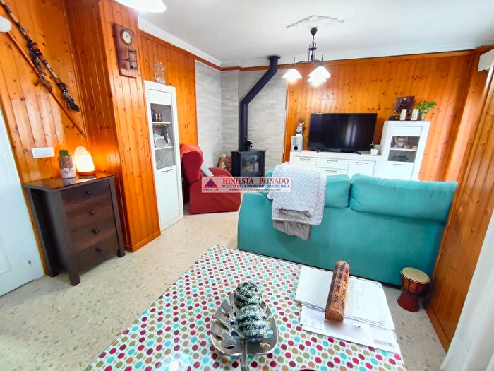 Casas en venta y pisos alquiler - 3