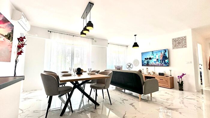 Piso en venta en Playa del Acequión Náufragos y Rocío del Mar, Punta Prima de 2 habitaciones