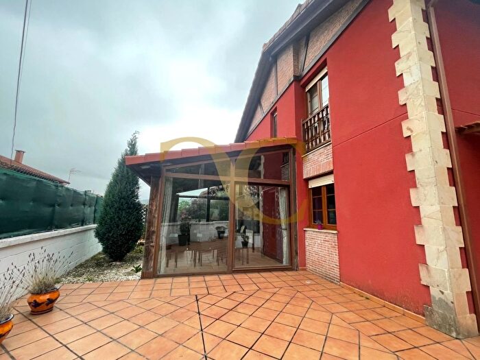 Casa en venta en Valderredible, Cantabria de 4 habitaciones