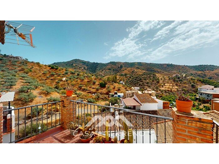 Casa en venta en Arenas, Málaga de 3 habitaciones
