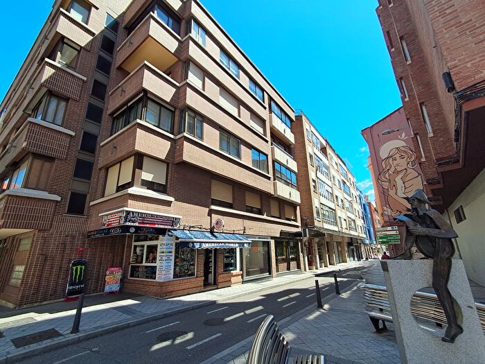 Piso en venta en Centro, Valladolid Capital de 4 habitaciones