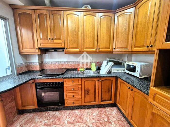 Casa en venta en Algarinejo, Granada de 7 habitaciones