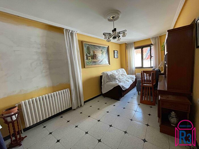 Casas en venta y pisos alquiler - 2