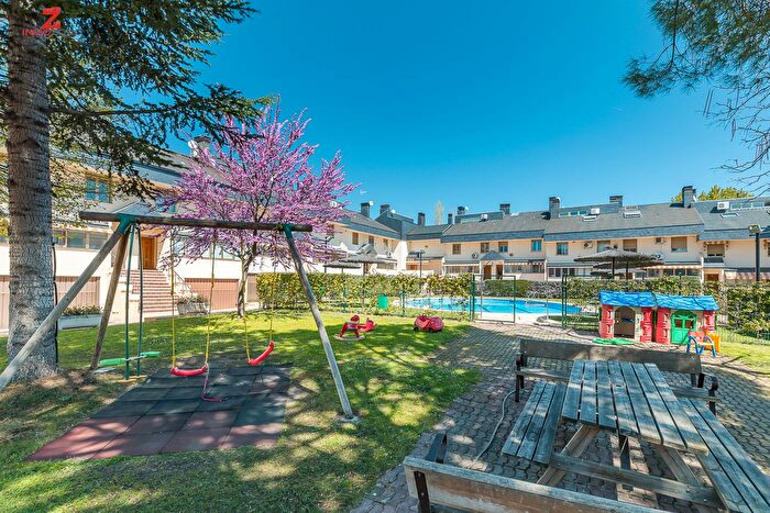 Casas en venta y pisos alquiler - 1