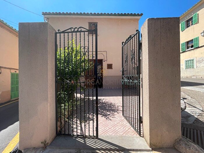 Casas en venta y pisos alquiler - 1