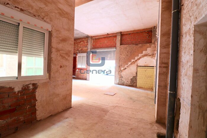 Casas en venta y pisos alquiler - 3