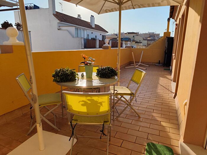 Casas en venta y pisos alquiler - 1