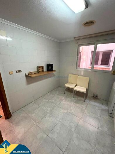 Casas en venta y pisos alquiler - 2