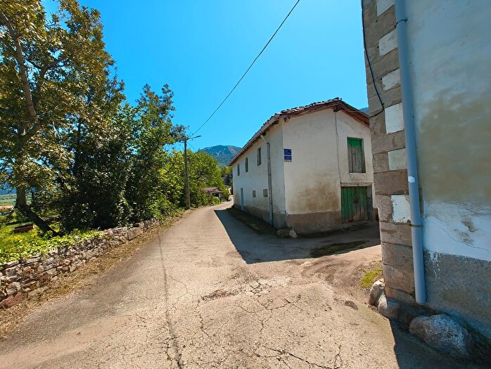Casas en venta y pisos alquiler - 2