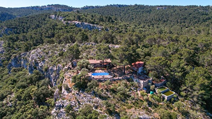 Casa en venta en Puigpunyent, Illes Balears de 3 habitaciones