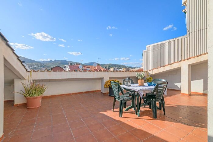 Piso en venta en Centre, Castelldefels de 4 habitaciones