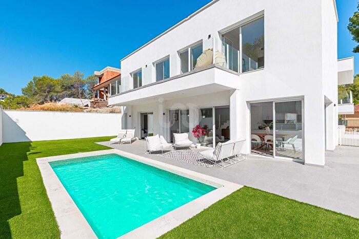 Casa en venta en Mas Alba, Sant Pere de Ribes de 5 habitaciones