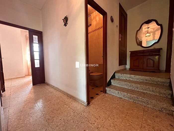 Casas en venta y pisos alquiler - 3