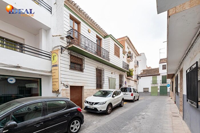 Casas en venta y pisos alquiler - 1