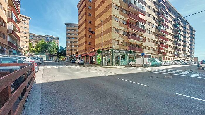 Casas en venta y pisos alquiler - 2