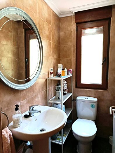 Casas en venta y pisos alquiler - 3