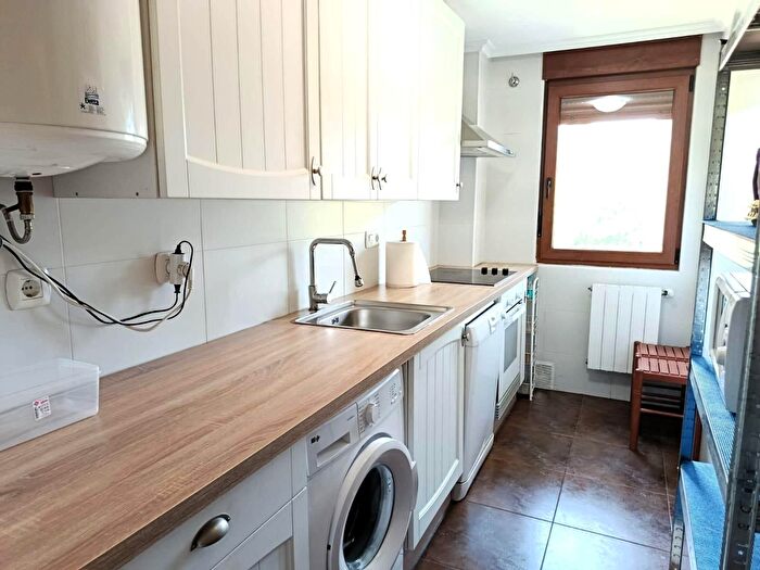 Casas en venta y pisos alquiler - 2