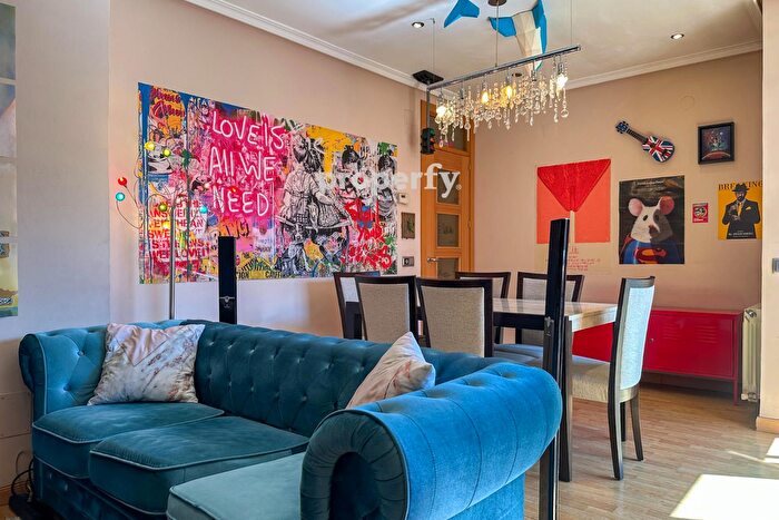 Casas en venta y pisos alquiler - 2