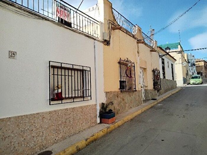Casas en venta y pisos alquiler - 2