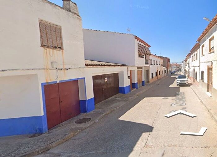Casa en venta en Campo de Criptana, Ciudad Real de 4 habitaciones
