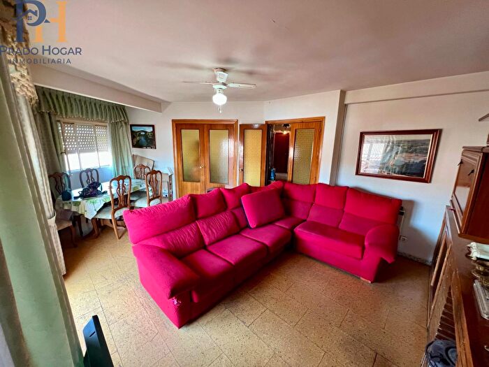 Casas en venta y pisos alquiler - 3