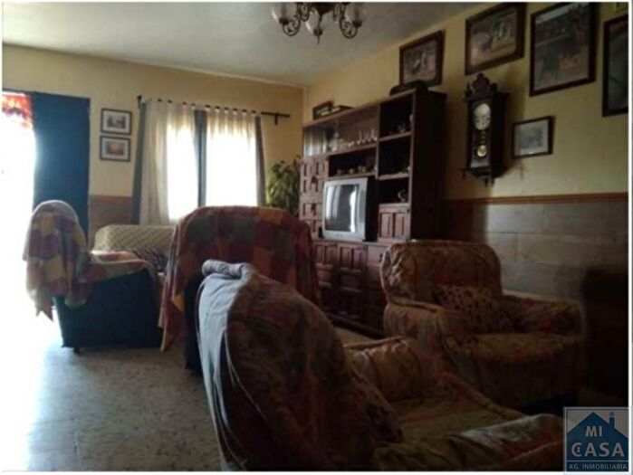 Casas en venta y pisos alquiler - 3