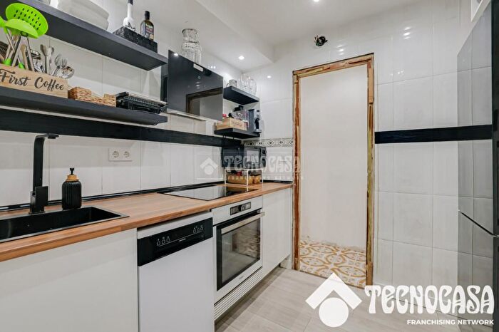 Casas en venta y pisos alquiler - 2