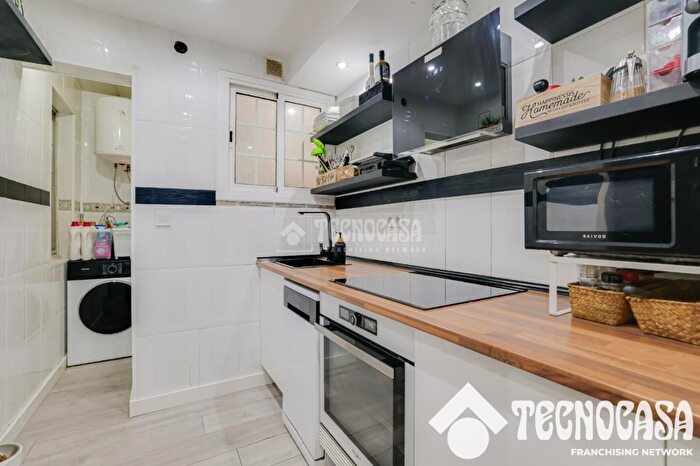 Casas en venta y pisos alquiler - 3